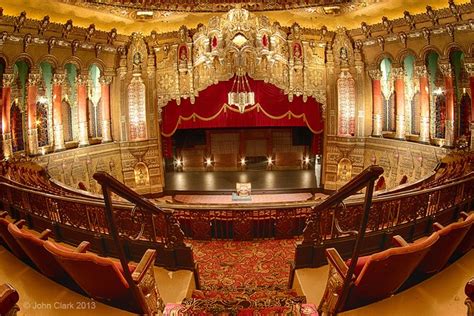 The view from the balcony seats of Detroit's Fox Theater stage and ...