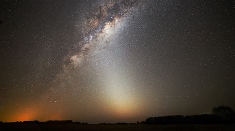 In the Past 24 Hours, 60 Tons of Cosmic Dust Have Fallen to Earth | NOVA | PBS