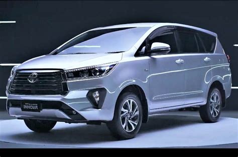 2021 Toyota Innova Crysta facelift revealed - Autocar India