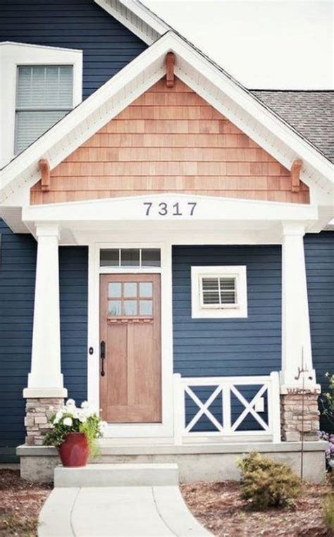 Beautiful Farmhouse Exterior Paint Colors Ideas 04 - HOMYHOMEE