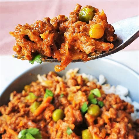 Spicy ground beef curry and rice - an easy midweek supper - Foodle Club