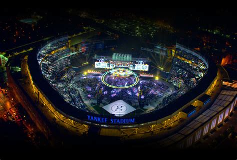 Garth Brooks : Yankee Stadium Live | ACountry