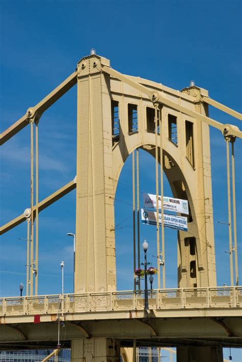 Roberto Clemente Bridge (Pittsburgh, 1928) | Structurae