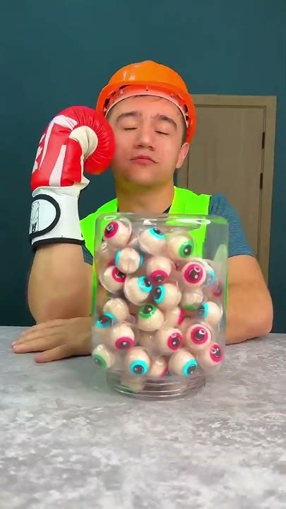 Prank jelly eyeballs 😏😋🤣 #shorts - YouTube