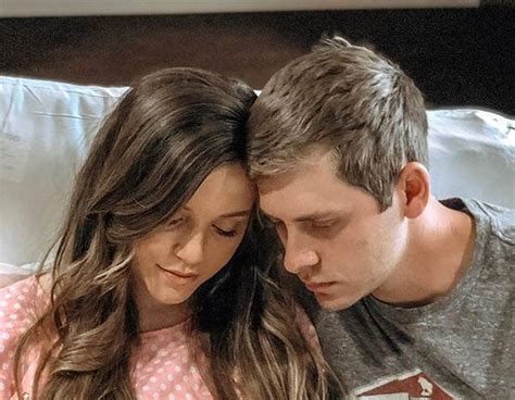 Joy-Anna Duggar Shares Photo of Stillborn Baby After Suffering ...