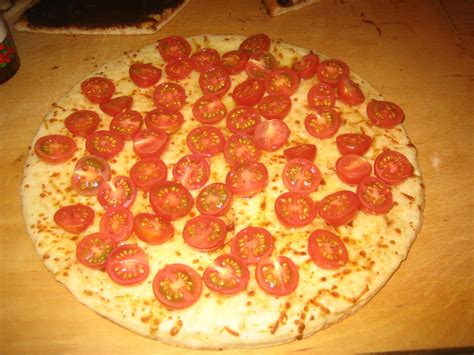 Goat Cheese Pizza : 4 Steps - Instructables