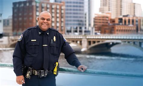 Grand Rapids police chief builds career on relationships - - Grand ...