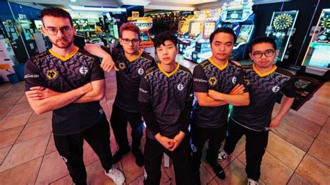 Inspired explains what makes RNG so hard to play against | ONE Esports