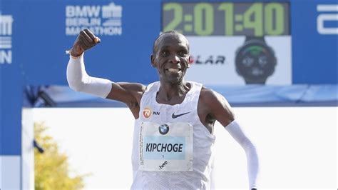 Eliud Kipchoge Crushes Marathon World Record at Berlin - YouTube