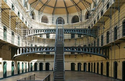 10 Of The Greatest Historical Prisons - Listverse