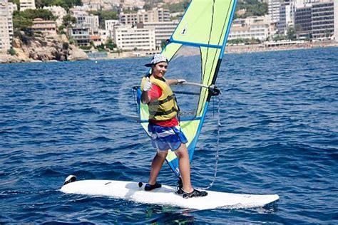 Windsurf Rental in Majorca: Learn Windsurfing in Cala Nova | sunbonoo.com