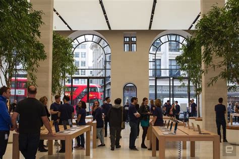 London's renovated Regent Street Apple Store interior shown off in ...