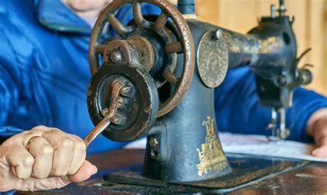 What Are the Best Antique and Vintage Sewing Machines?