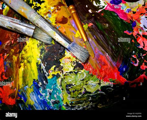 Artist pallet hi-res stock photography and images - Alamy