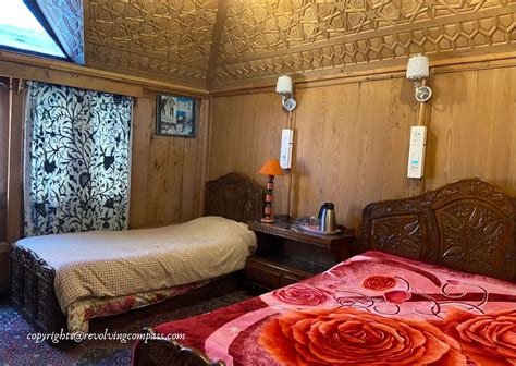 Life on a houseboat on Dal Lake in Srinagar - The Revolving Compass