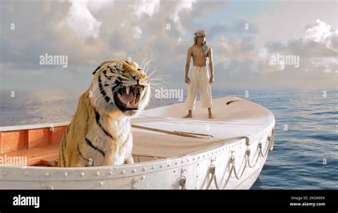 Life of pi film tiger hi-res stock photography and images - Alamy