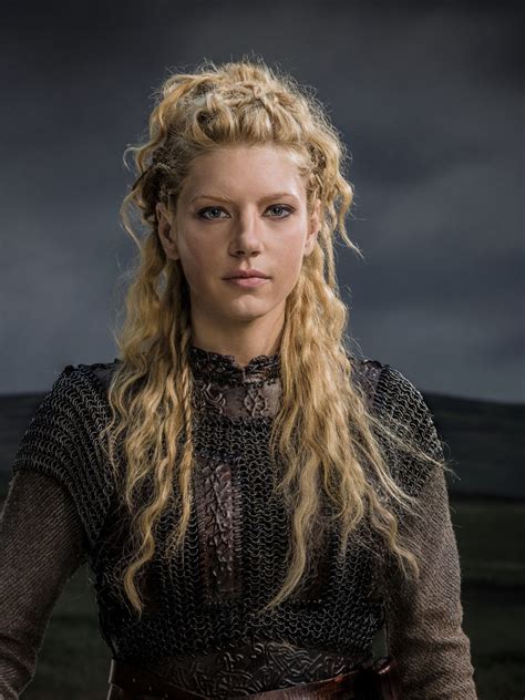 Katheryn Winnick, Lagertha’s Hairstyle in Vikings – StrayHair