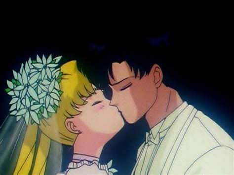 Sailor Moon Usagi And Mamoru Kiss