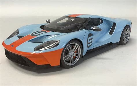 Maisto Ford GT Heritage Edition • DiecastSociety.com