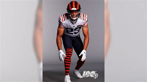 Bears unveil 1936 classic uniforms | Team wear, Uniform, Football uniforms