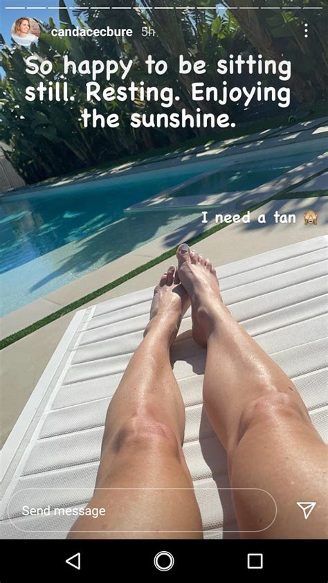 Candace Cameron Bure Shows Off Her Tone Legs & Polished Toes