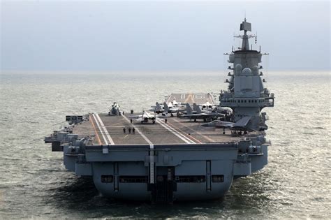 Asian Defence News: Chinese Aircraft Carrier Liaoning arrives in Hainan