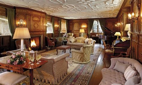 Spotlight on the Castle: The Drawing Room - Hever Castle