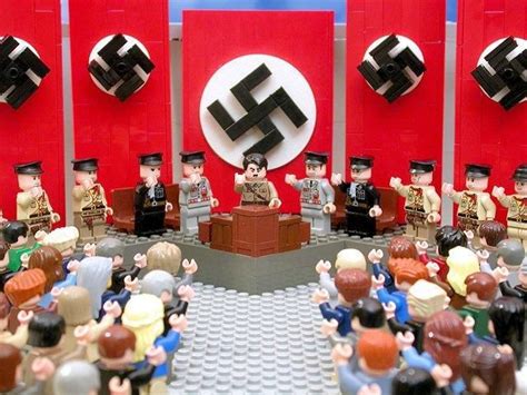 Adolf Hitler y los nazis en versión LEGO