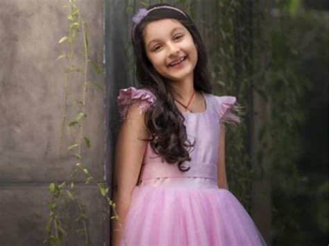 Mahesh Babu daughter Sitara: Mahesh Babu's daughter Sitara enjoys 'Alice in Wonderland' moment ...