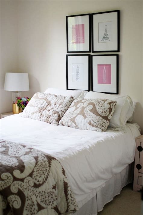 Benjamin Moore Pink Damask on walls -- looks more like cream here | Two ...