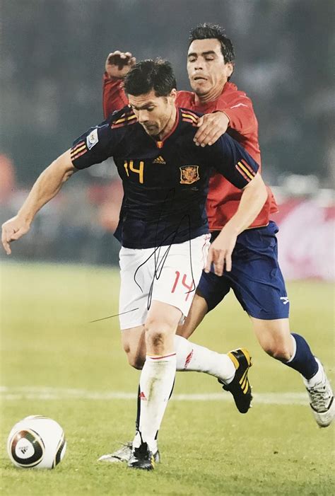 Xabi Alonso Signature - Signed Spain Football Photo | Firma Stella