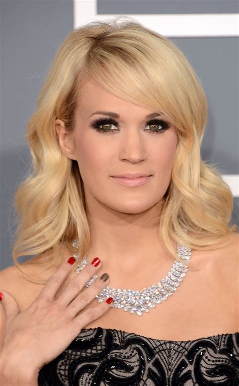 Carrie Underwood from Best of Beauty at the 2013 Grammy Awards | E! News