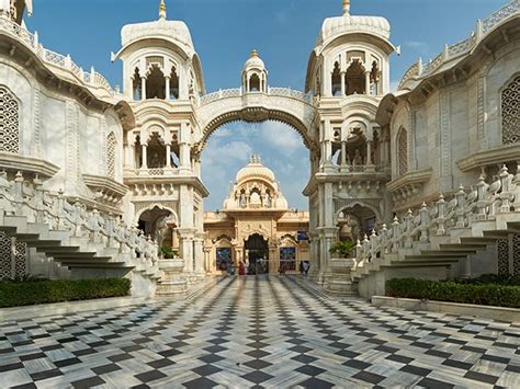 ISKCON Temple Vrindavan, ISKCON Temple in Vrindavan Uttar Pradesh