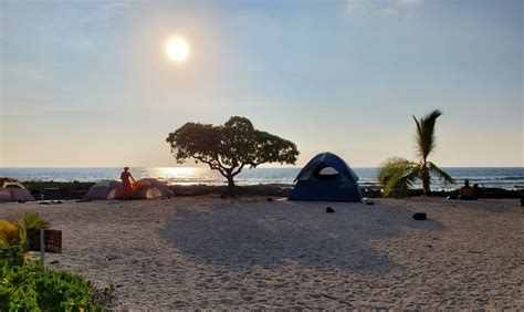 Kohanaiki Beach Park (Pine Trees Surfing Beach), Kailua-Kona - Hawaii Beaches