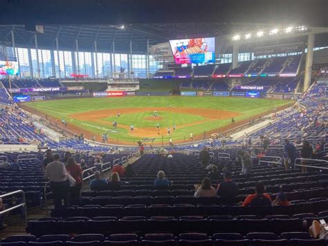 File:Marlins vs Mets.jpg - Wikimedia Commons