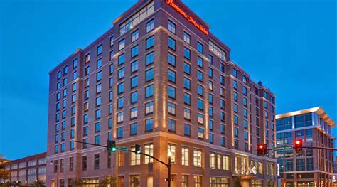 Hampton Inn & Suites Nashville Downtown Capitol View | Downtown Nashville