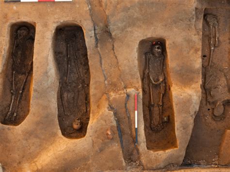 Jamestown Rediscovery: Chancel Burial Site | Smithsonian Institution