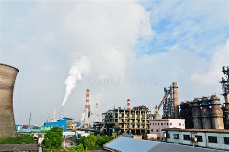 Steel plant pollution stock image. Image of china, greenhouse - 29950909