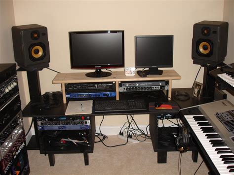 20 Home Recording Studio Photos From Audio Tech Junkies