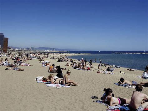 8 Best Barcelona Beaches for Year-Round Sun, Fun and Everything Else