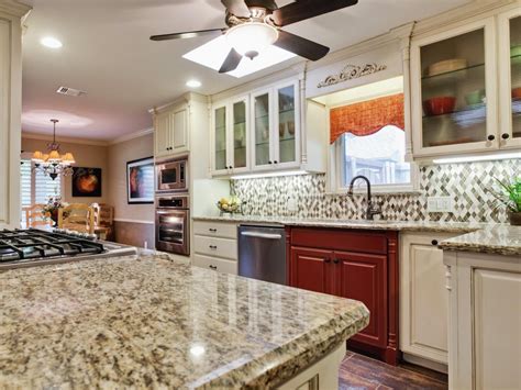 10 Great Backsplash Ideas For Kitchens With Granite Countertops 2024