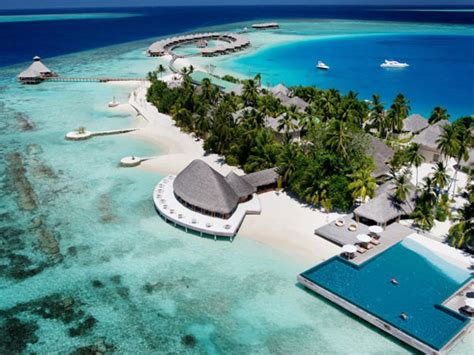 Maldives Now Boasts of The World’s First Underwater Spa – Elite Choice