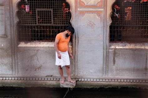 Galta Ji: Jaipur's Monkey Temple - Man Vs Globe