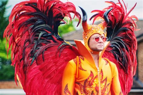 Elton John From Rocketman | The Best Halloween Costume Ideas For 2019 | POPSUGAR Smart Living ...