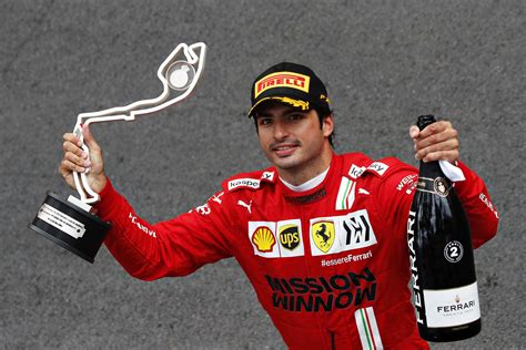 5 reasons why Carlos Sainz has settled so quickly at Ferrari | Formula 1®