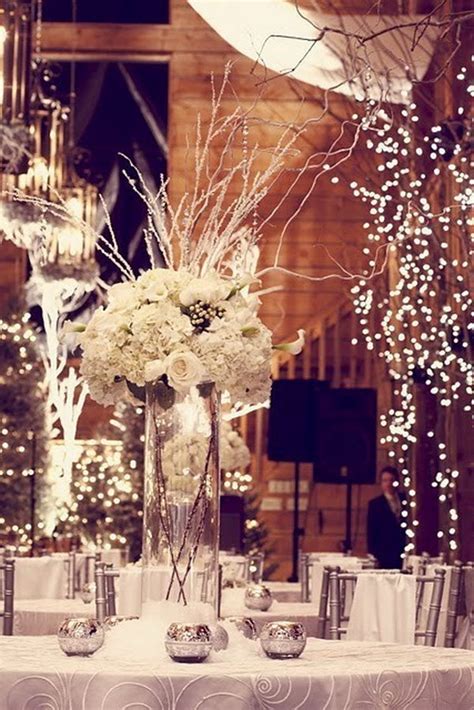 15 Creative Winter Wedding Ideas - Hative