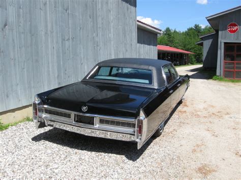 1965 Cadillac Fleetwood - Information and photos - MOMENTcar