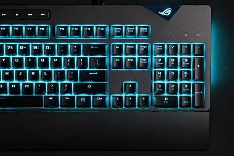 ASUS Republic of Gamers lanza el teclado ROG Strix Flare