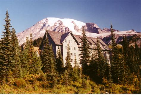 01-Paradise Inn at Mt Rainier