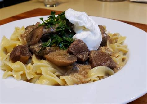 Beef Stroganoff Over Buttered Noodles Recipe by Lance Wilson - Cookpad